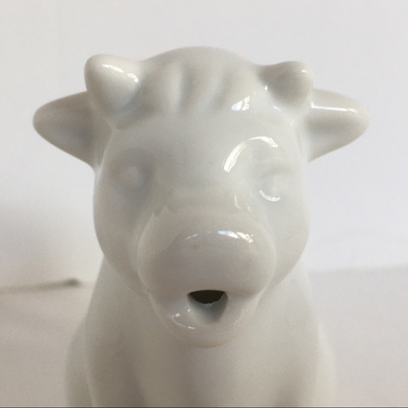cow creamer white porcelain 3" tall EUC milk farm animals - Picture 2 of 10
